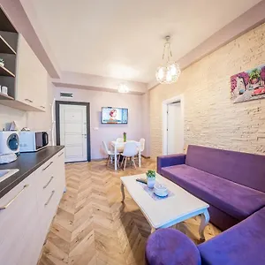 Violet Life Apartament