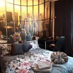 New York - Guest Near The Airport, Transport Possibility София
